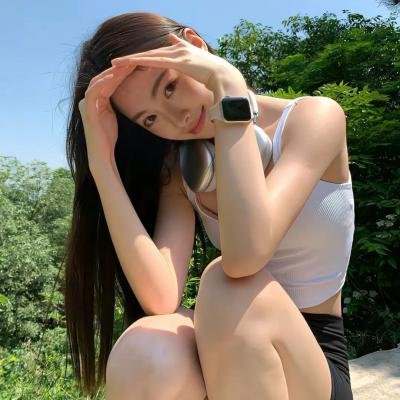 轻轻拂过