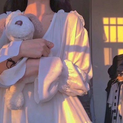 百劫红颜不了情
